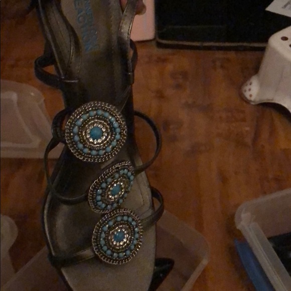 Kenneth Cole - Picture 1 of 2